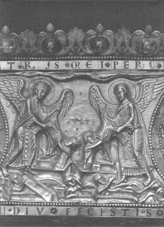 Reliekschrijn van sint Servatius ("Noodkist"), dakvlak: Laatste Oordeel, opstanding van de doden (de recht-vaardigen ontvangen het kleed der onsterfelijkheid)