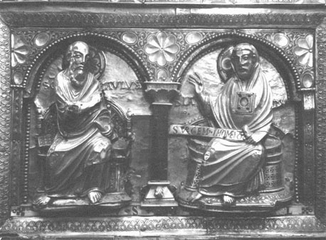 Reliekschrijn van sint Servatius ("Noodkist"), lange kant, apostelpaar: Paulus en Jakobus Maior