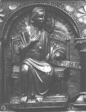Reliekschrijn van sint Servatius ("Noodkist"), lange kant, apostel: Johannes de Evangelist