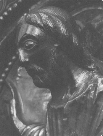 Reliekschrijn van sint Servatius ("Noodkist"), lange kant, apostel (detail): hoofd van Andreus