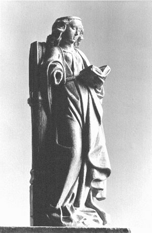 Sint Barbara, met boek in haar linkerhand