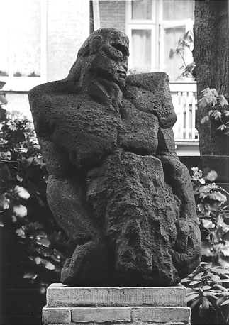 Modern beeldhouwwerk