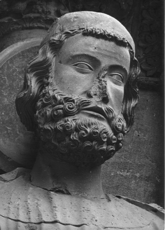 Noordtransept, Calixtusportaal, rechter portaalwang: hoofd van onbekende figuur