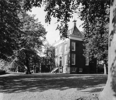 Zijkant en facade
