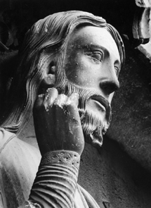 Trumeau, detail: Christus als 'Doctor Mundi'. 'Ik ben de deur'.