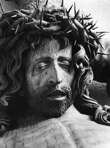Kruisbeeld, Christus aan het kruis, detail: hoofd van Christus. Bekend als 'Misericors Salvator'.