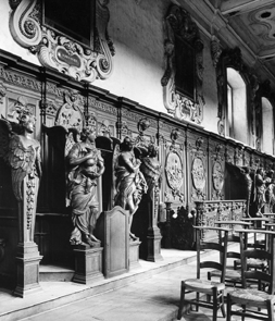 Biechtstoel, serie van acht.