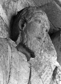 Westfacade, portaal, timpaan: Laatste Oordeel. Detail van Christus in mandorla (Maiestas Domini)