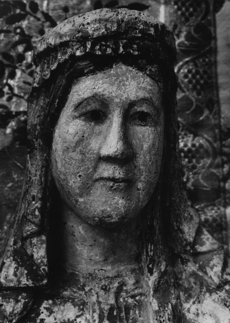 Tronende Maria, genoemd Notre-Dame du Cheylat, detail: hoofd